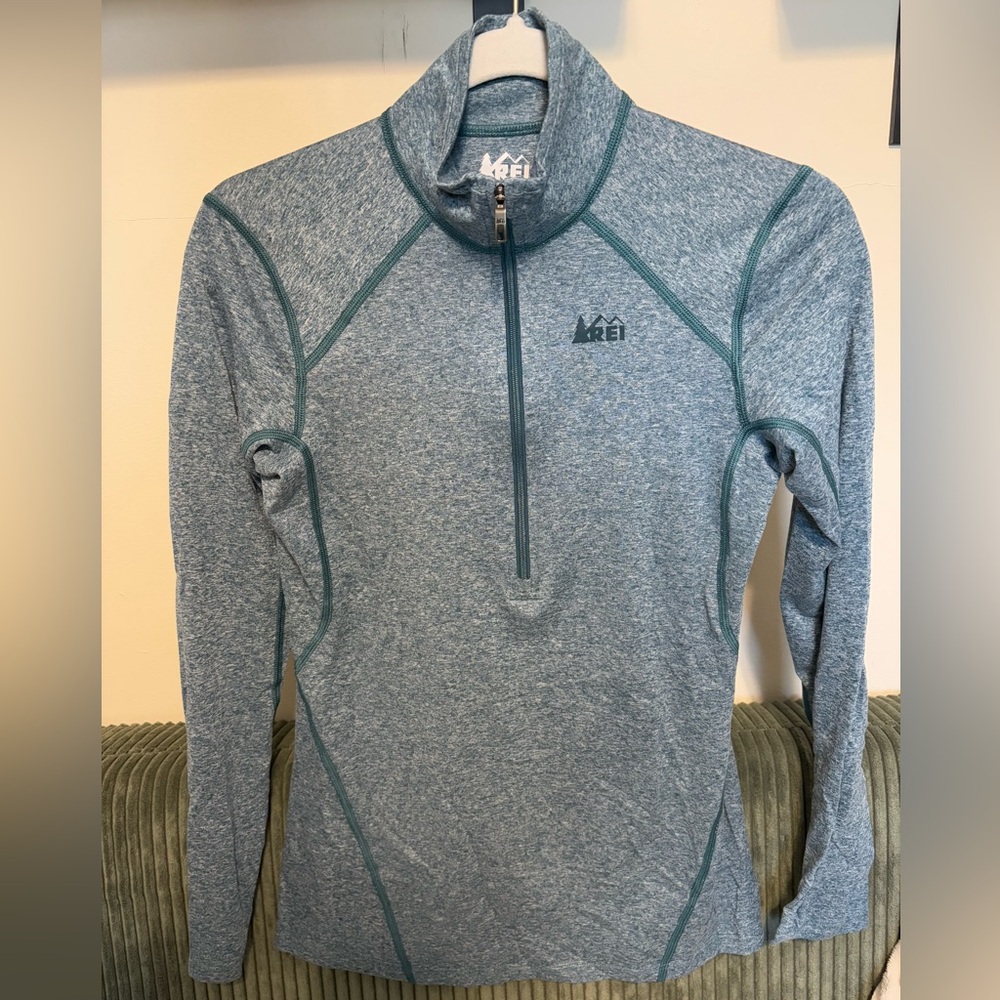 REI green midweight baselayer half zip top